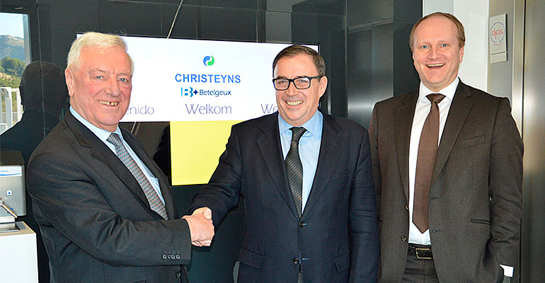 Paul Bostoen (Presidente de Christeyns), Enrique Orihuel (Consejero Delegado de Betelgeux) y Alain Bostoen (CEO de Crhisteyns).
