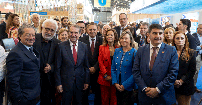 Conxemar arranca una nueva edición de la Feria Internacional con lleno total y Leo Harlem como embajador del pescado congelado