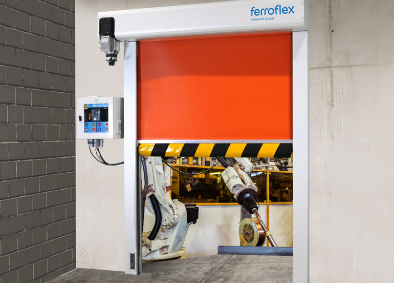 Ferroflex lanza al mercado una nueva puerta para líneas de producción