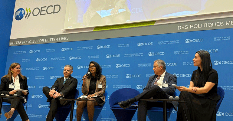 Barcelona defiende en la OCDE un modelo de zona franca innovador y responsable